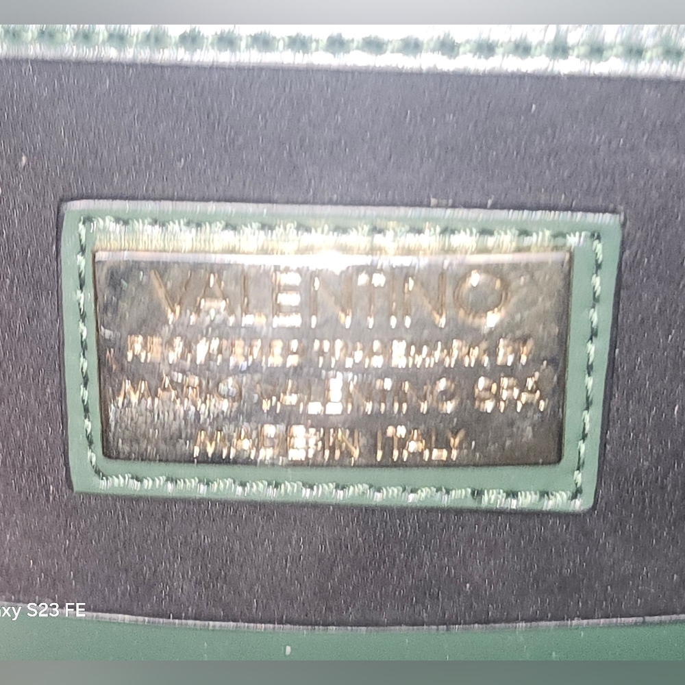 Beautiful Dark Green Valentino Handbag - Picture 5 of 10
